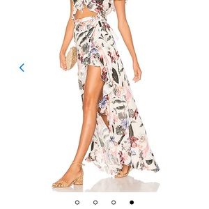 Lovers friends wrap skirt xs never worn